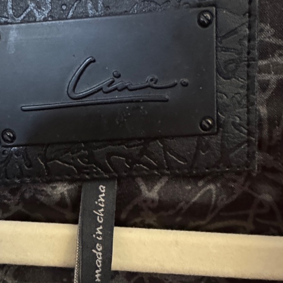 Elegant  Black Leather Women's Jacket - Picture 2 of 10